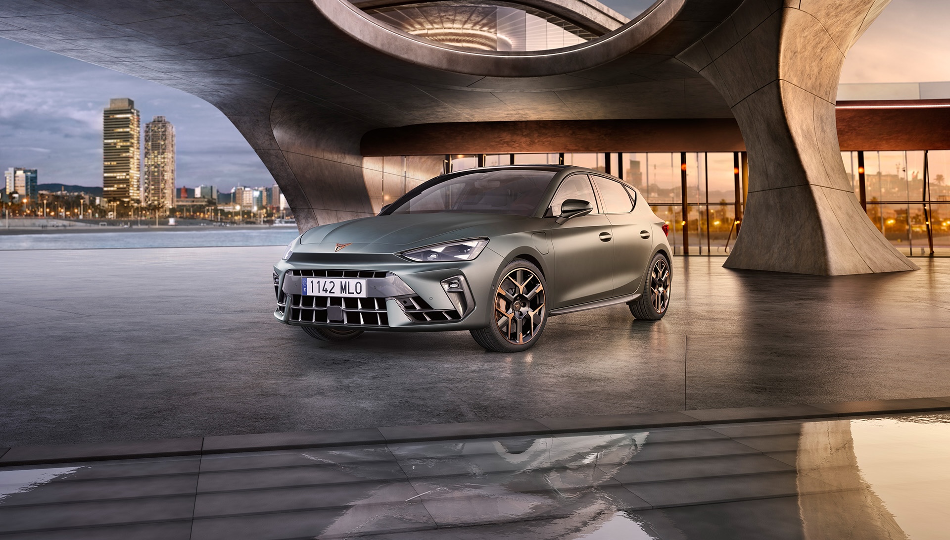 new-cupra-leon-2024-hybrid-car-enceladus-grey.jpg