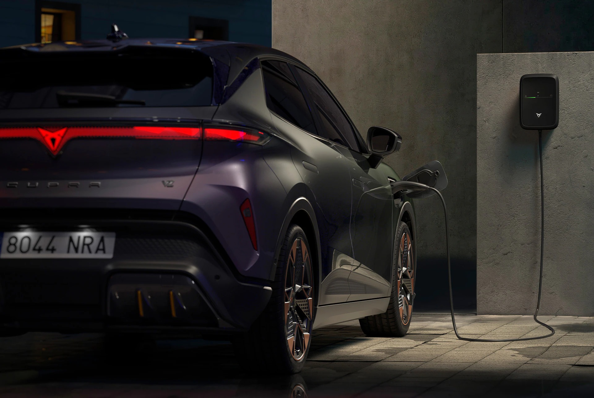cupra-raval-vz-charging.jpg