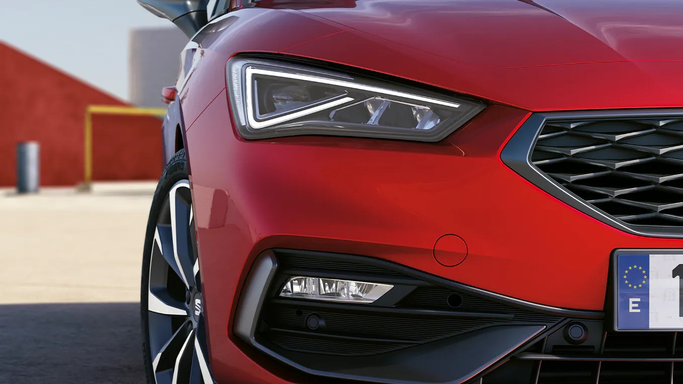 seat-leon-full-led-headlights.jpg