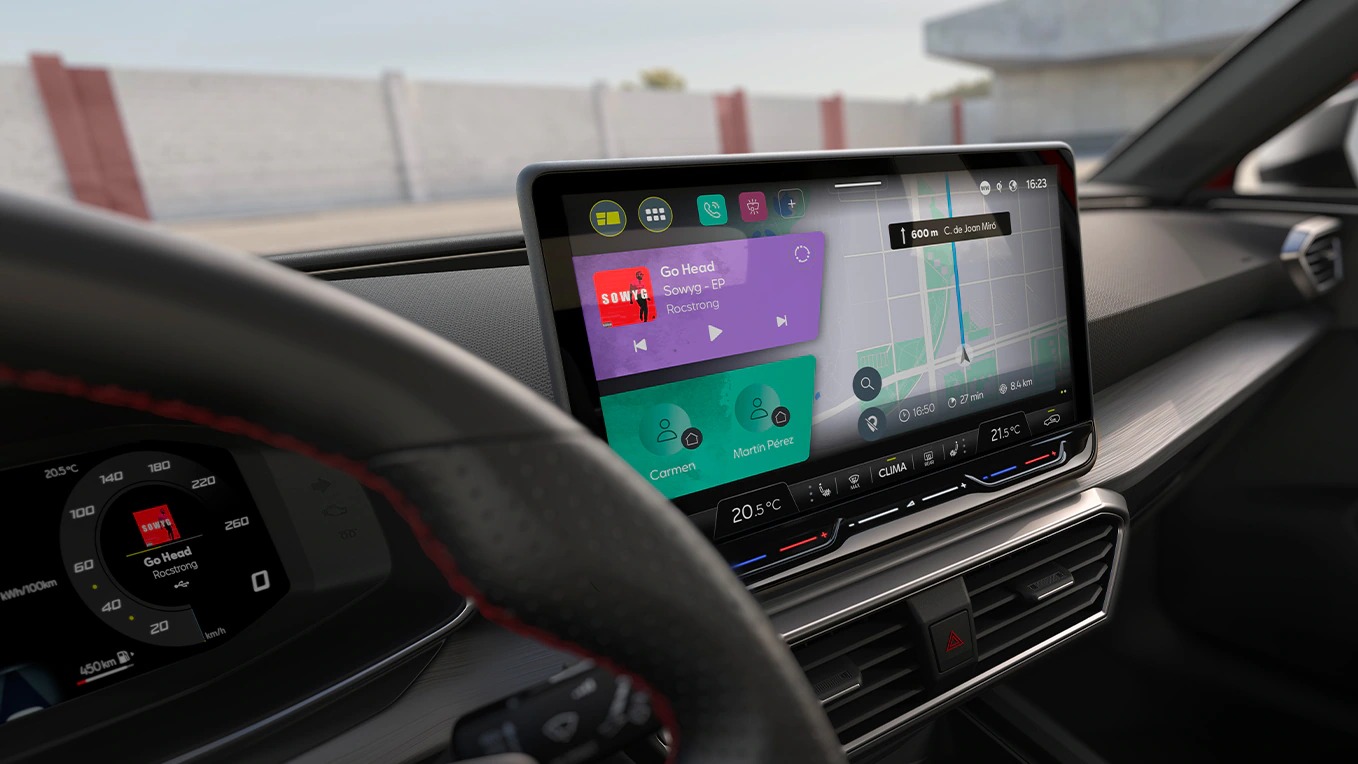 seat-dynamic-dashboard-touchscreen-full-control.jpg