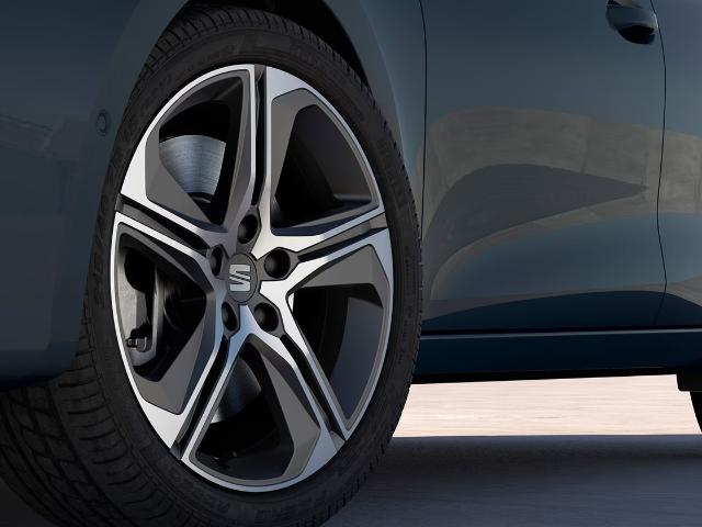 seat-leon-cosmo-grey-machined-alloy-wheels.jpg