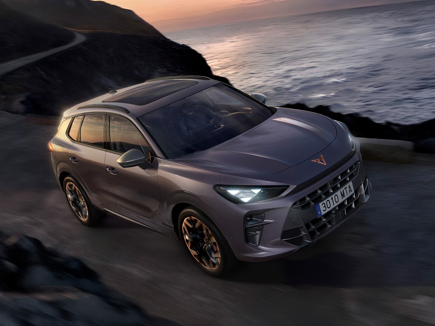 cupra-terramar-dynamic-chassis-control-dark-void-20-hadron-copper-wheels.jpg
